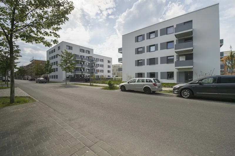 Zentral gelegene Wohnung - Streicharbeiten erforderlich - Wir kommen Ihnen entgegen! — photo 1